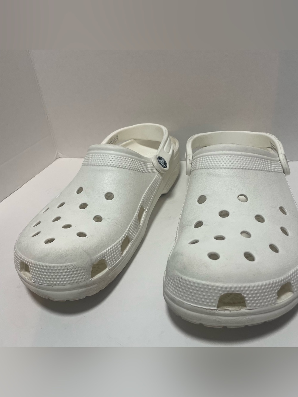 Crocs Classic Clog White Unisex Size M12 W14 Good Used Condition